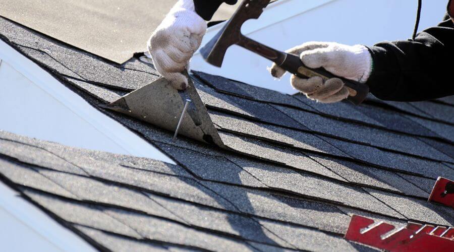 Professional gutter cleaning in Woodland, WA